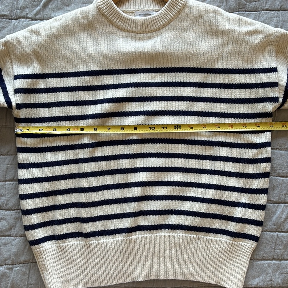 Minnow women’s Breton stripe knit sweater in size xs. Navy and ivory